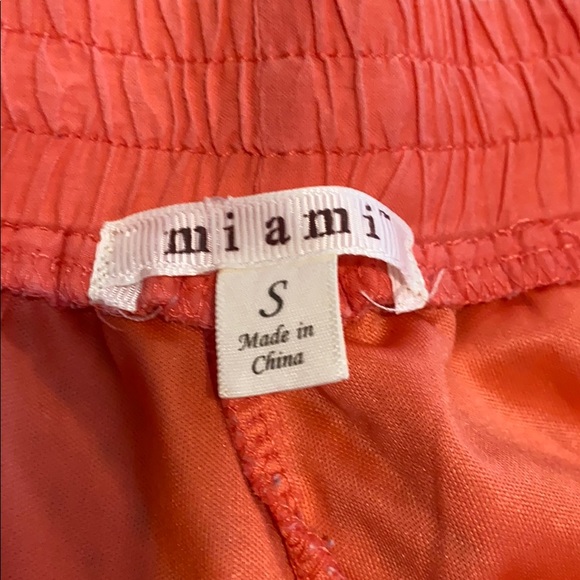 Draw string shorts - Picture 2 of 2